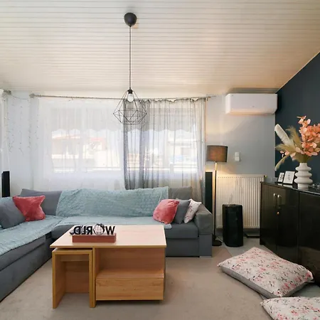 Sea-View Apt Argyroupoli, Athens-2